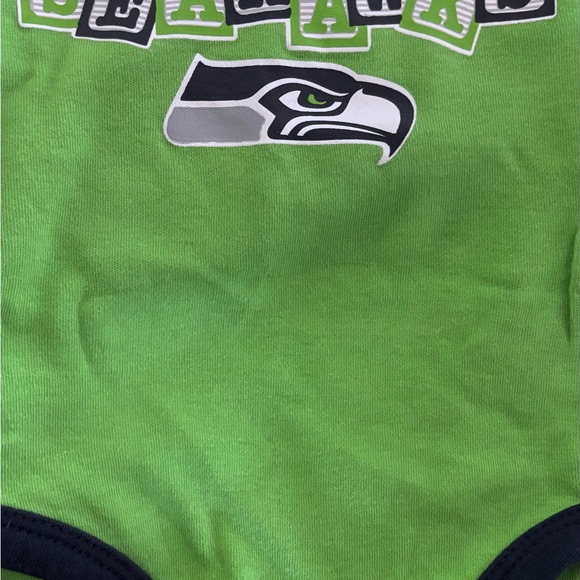 NFL Seattle Seahawks baby onesie Set - 0/3mo - Picture 4 of 5